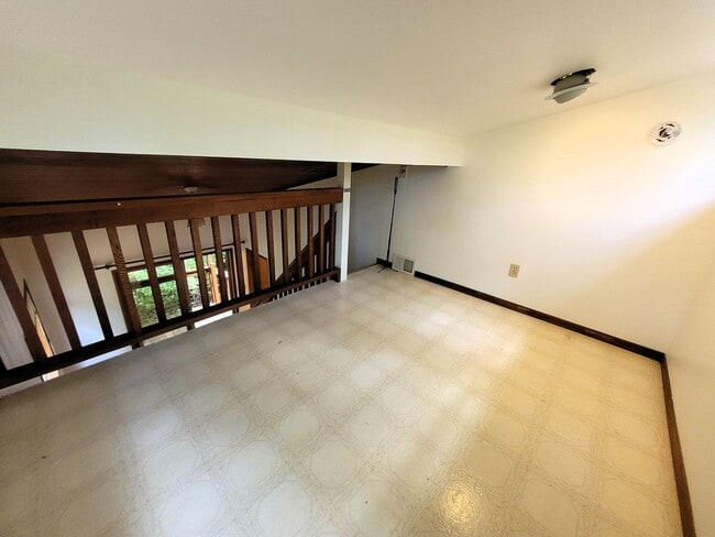Building Photo - Cabin Style Home, 2 Bedroom - Bellingham, Toledo St