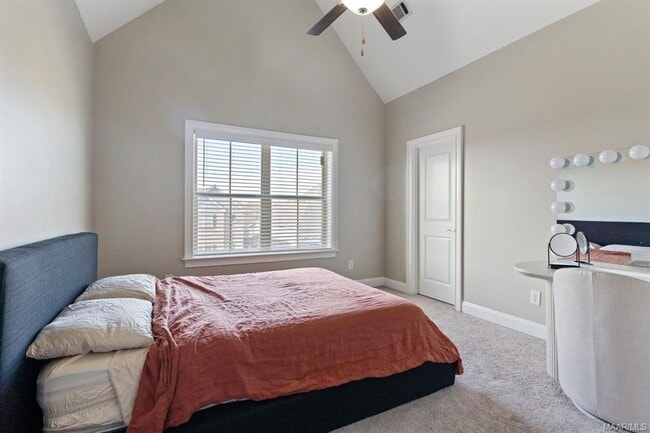 Building Photo - 522 Jeffrey Dr