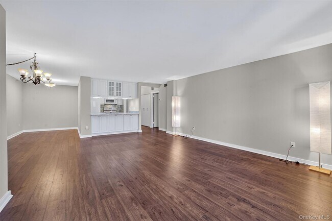 Building Photo - 25 Rockledge Ave