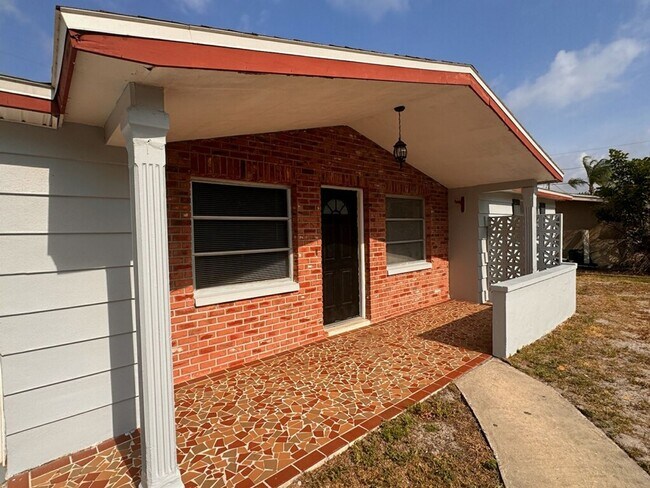 Building Photo - 10731 Premier Ave