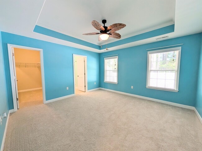 Building Photo - 244 Belclare Way