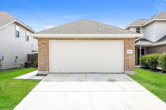 Primary Photo - 10362 Clearwater Wy