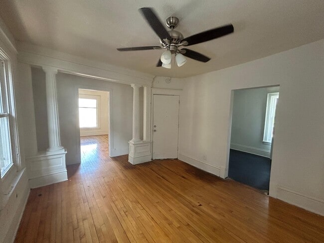 Building Photo - 120 S Blair St
