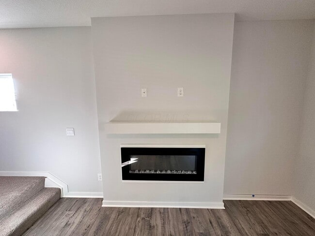 Building Photo - 188 Beaman Gates Dr SW