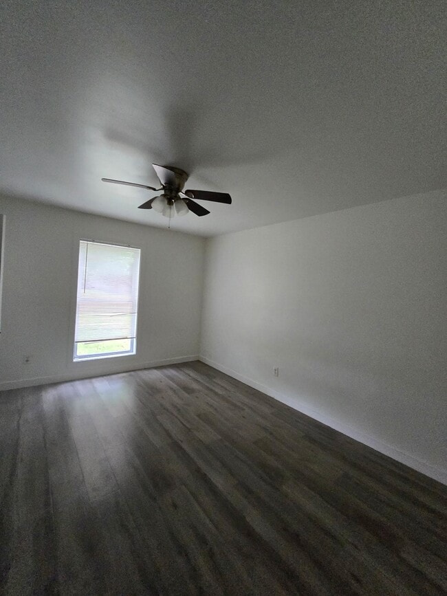 Building Photo - 5822 Reamer St