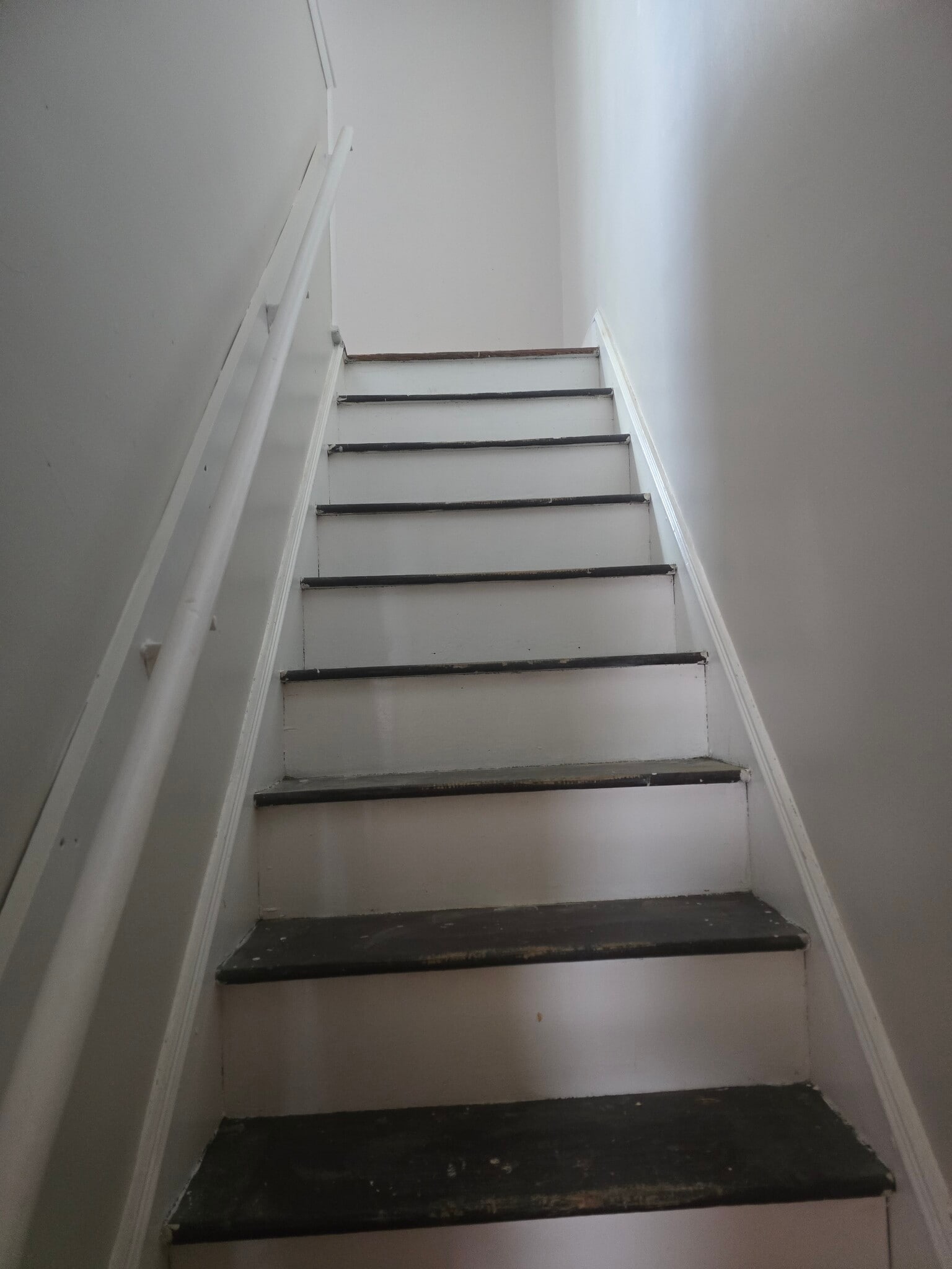 Building Photo - 521 W Greenleaf St