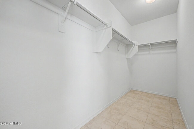 Building Photo - 8954 W San Juan Ave