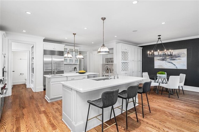 Building Photo - 4715 Westfield Dr NE