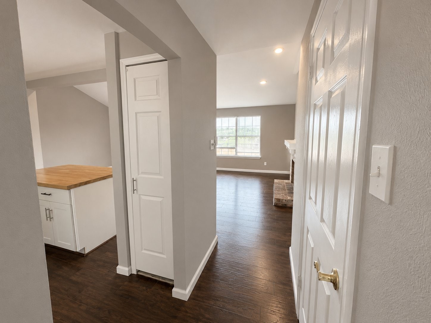 Building Photo - 746 Haven Ln