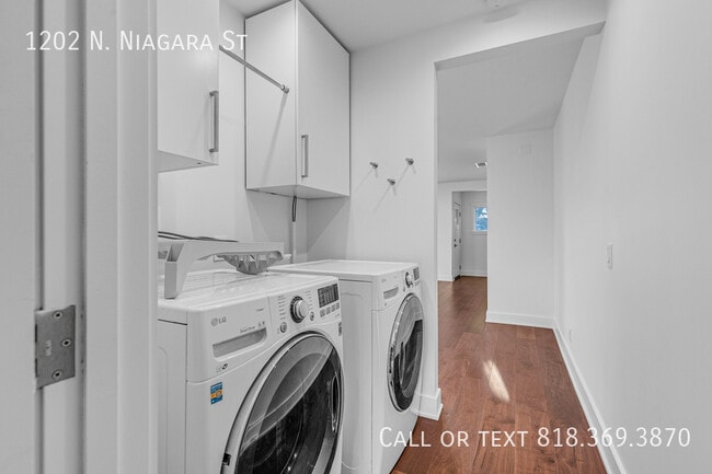 Building Photo - 1202 N Niagara St