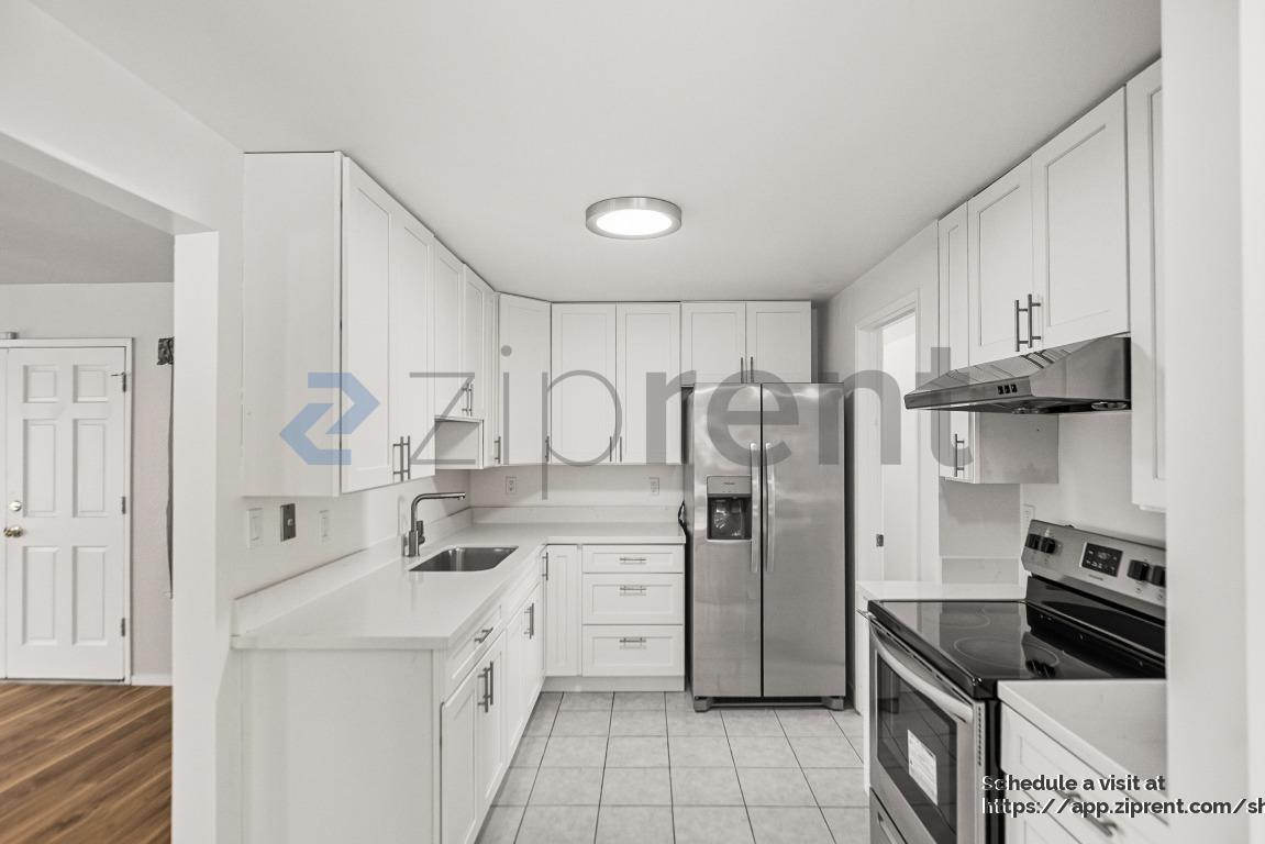 Building Photo - Unit