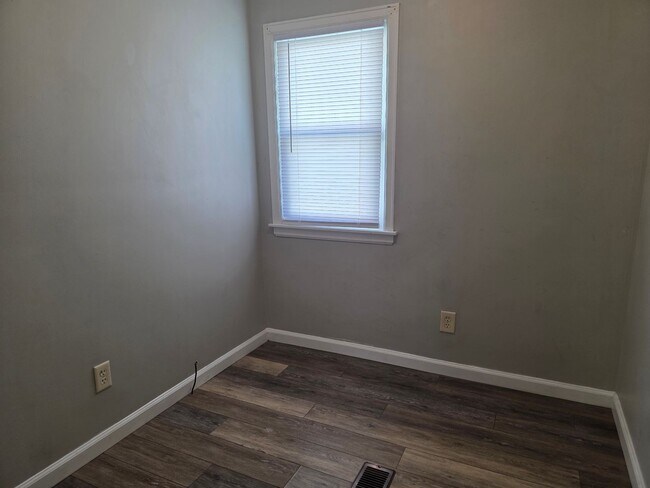 Building Photo - 2721 Milburn Blvd