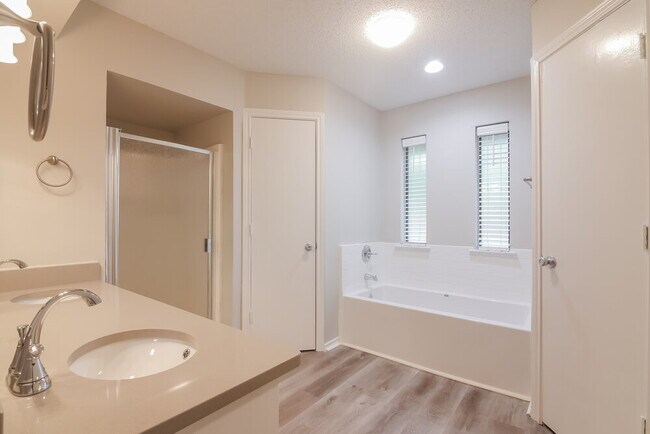 Building Photo - 436 Northwood Trail