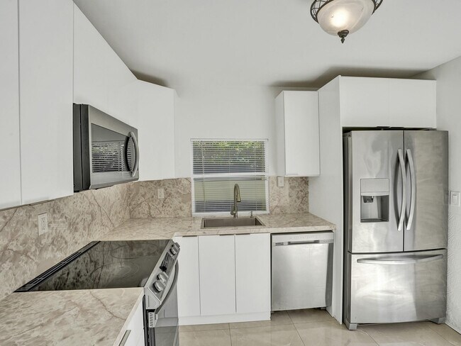 Building Photo - 1257 NW 91st Ave