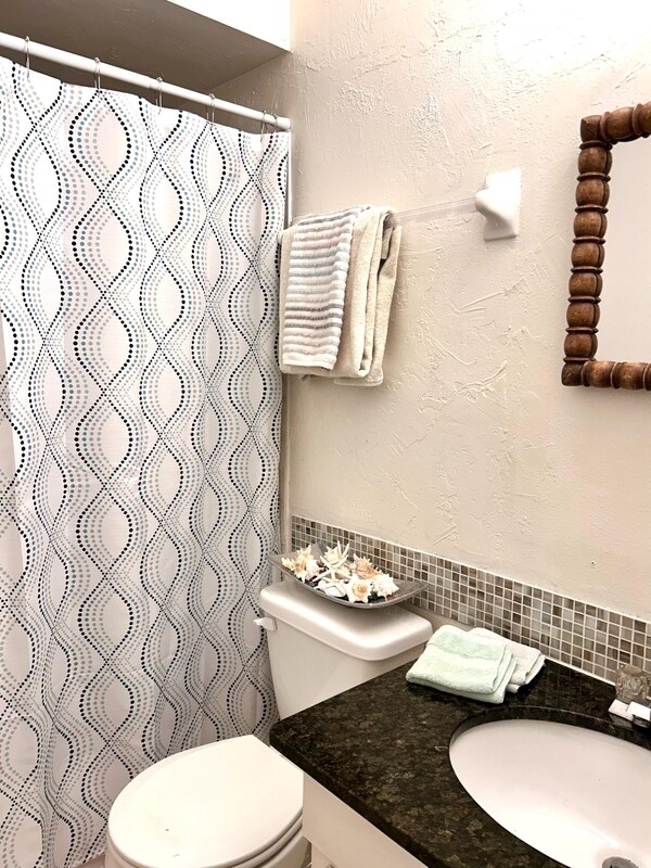 Building Photo - 7811 43rd Ave Dr W