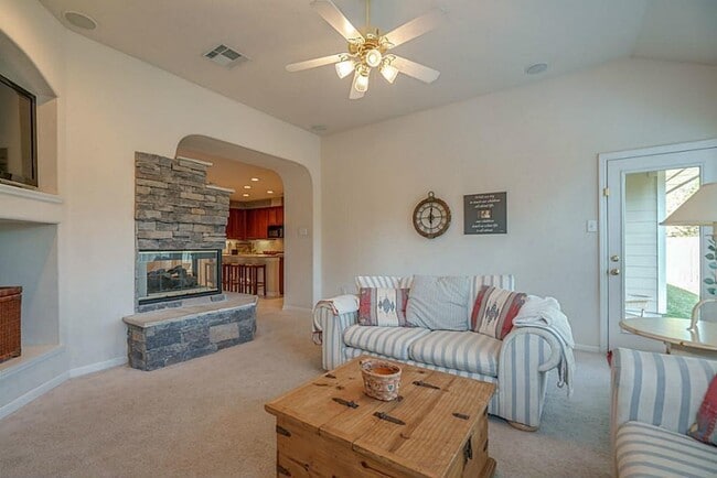 Building Photo - 167 N Whistlers Bend Cir
