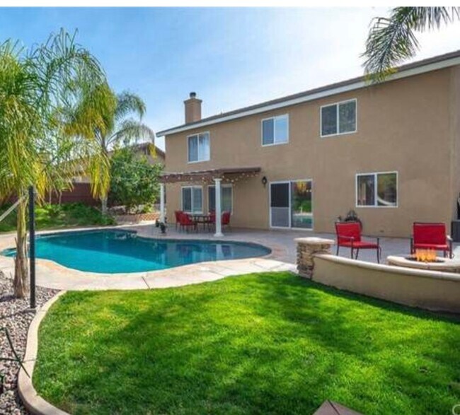 Building Photo - 4 Bed Pool House for Rent in Wildomar