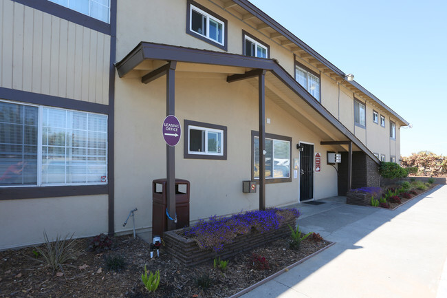 McClellan Court Apartments - North Highlands, CA | Apartment Finder