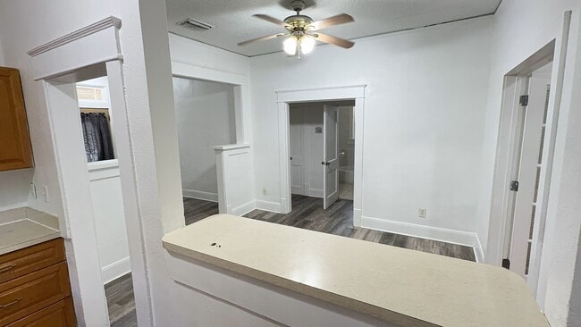 Building Photo - 3/1.5 Historic Bungalow Home in Tampa/Ybor...