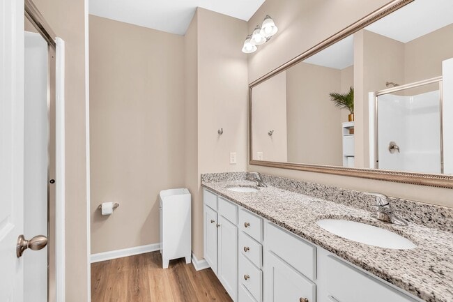 Building Photo - Beautiful 4BR Townhome in Mauldin - Whispe...