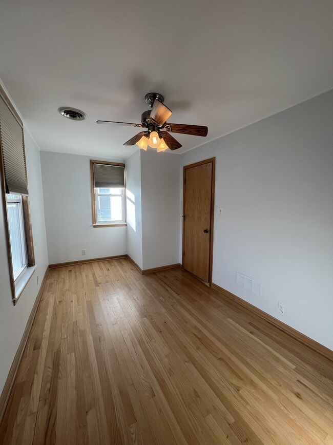 Building Photo - 4008 N Leclaire Ave