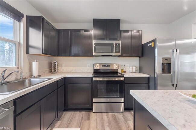 Building Photo - 41 Cecelia Way