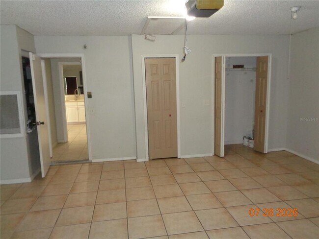 Building Photo - 2610 Groveland Ave