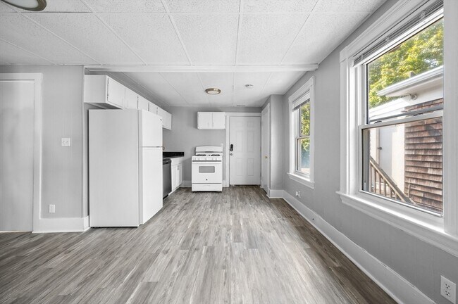 Building Photo - 809 Nantasket Ave