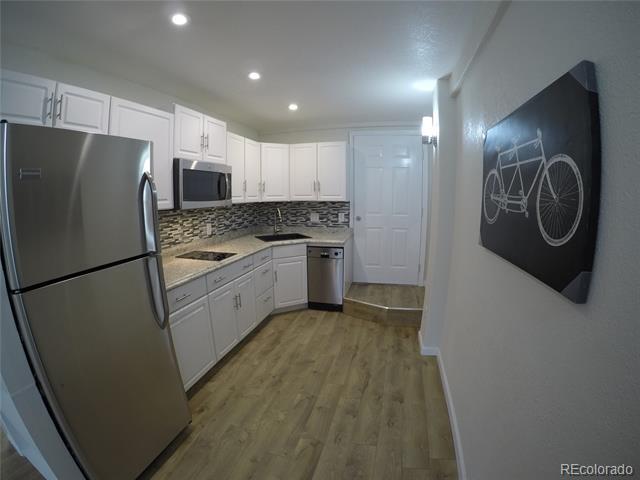 Building Photo - 2605 W Pikes Peak Ave
