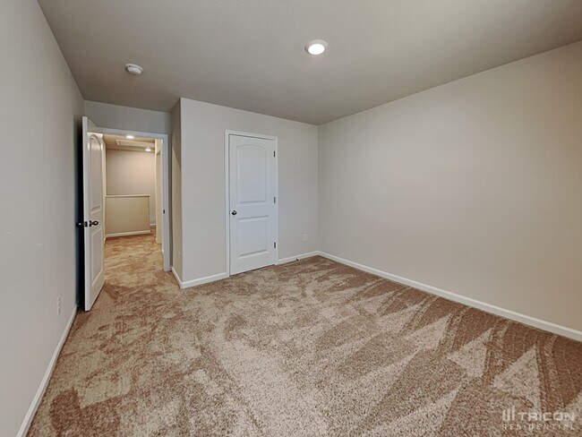 Building Photo - 150 Parkers Gate Dr