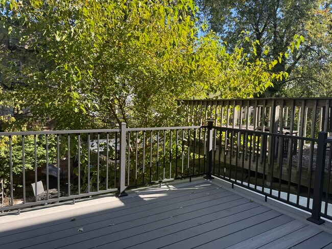 Building Photo - 60 Astor Pl