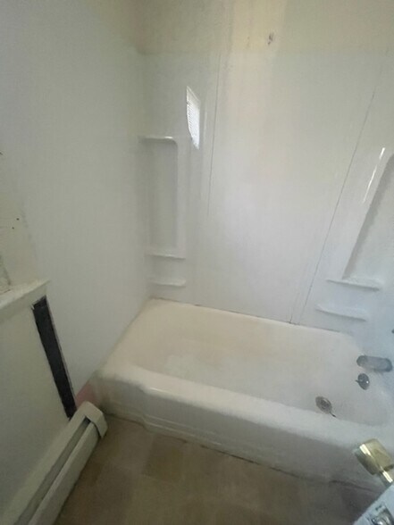 Building Photo - 78 Orchard St