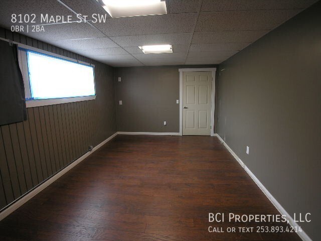 Building Photo - 8102 Maple St SW