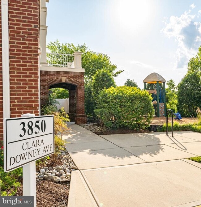 Building Photo - 3850 Clara Downey Ave