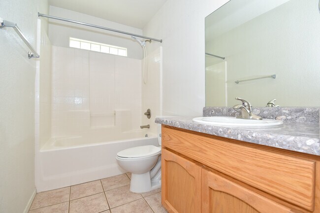 Building Photo - 8406 E Lorenzo Ln