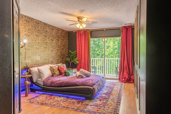 Building Photo - 8447 Crystal Cove Loop