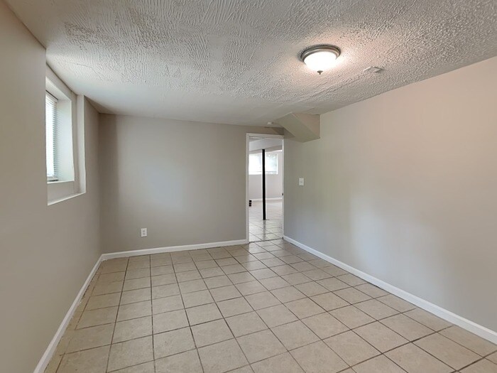 Building Photo - 1540 Walnut Ridge Ct