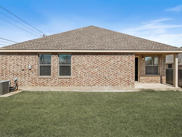 Building Photo - 224 Linden Ct