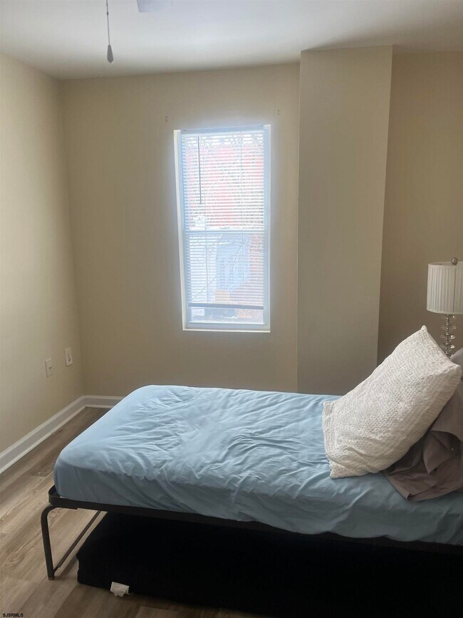 Building Photo - 38 N Maryland Ave