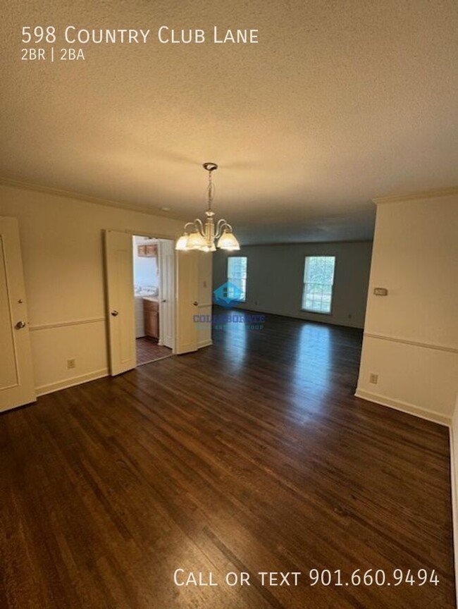 Building Photo - 598 Country Club Ln