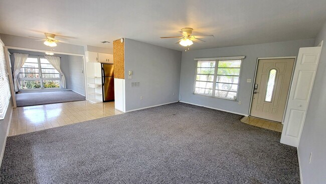 Building Photo - Beach Bungalow on Venice Island ~ Coming J...