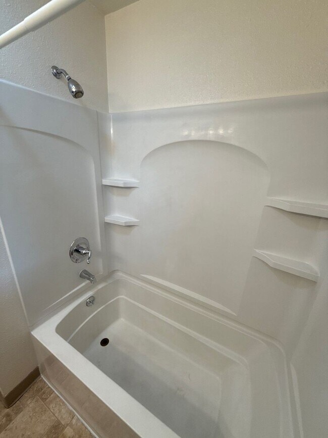 Building Photo - 1215 NW 11th St