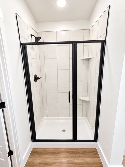 Building Photo - 2631 Elstar Ct