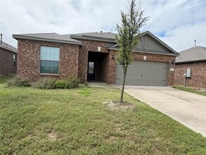 Building Photo - 209 Aceves Ct