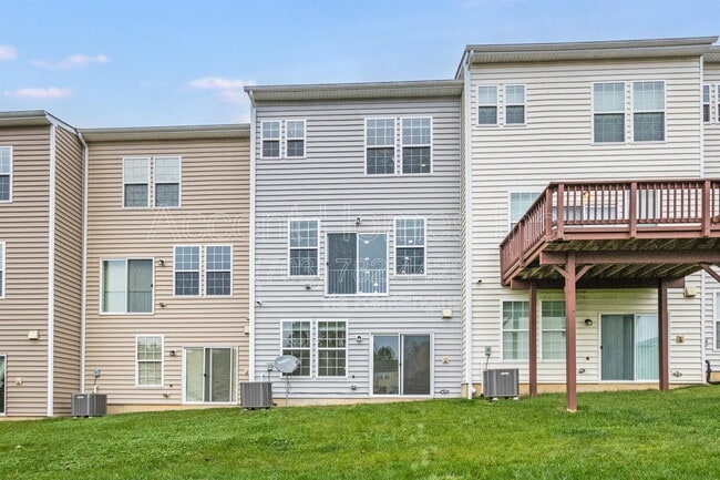 Building Photo - 8605 Sweet Rose Ct