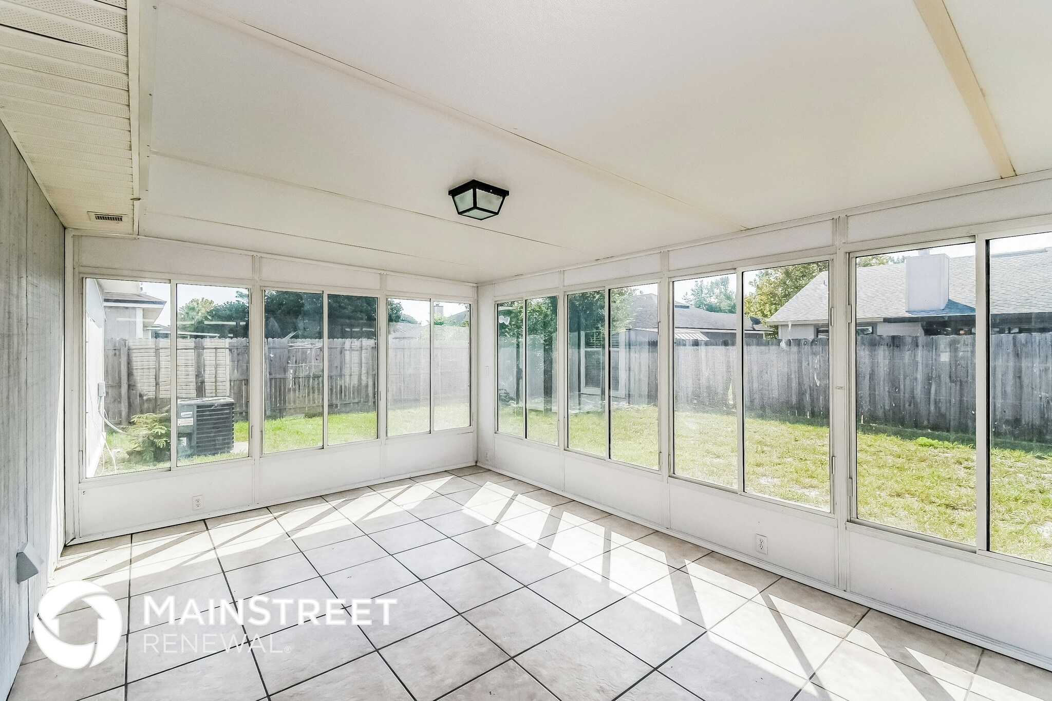 Building Photo - 13006 Staffordshire Dr S