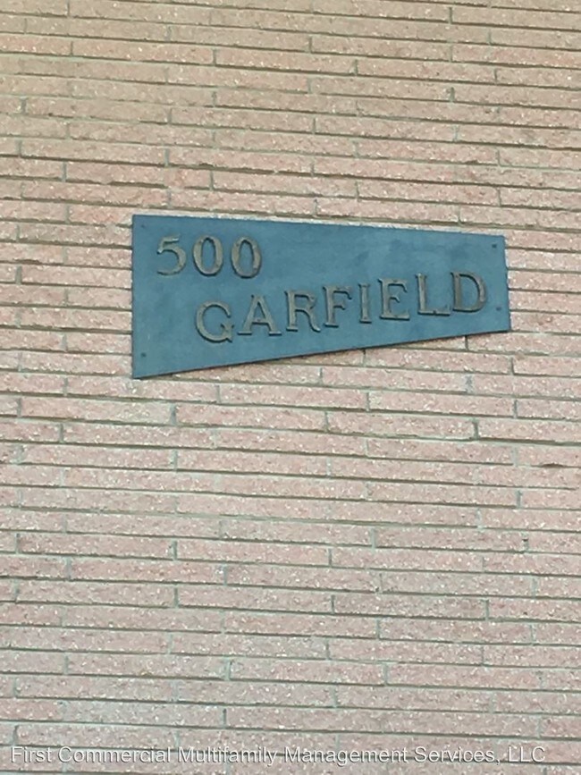 Building Photo - 1 br, 1 bath Apartment - 500 N Garfield