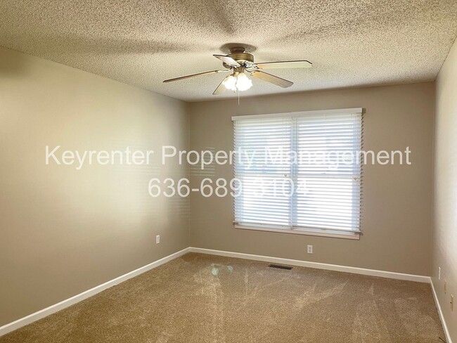 Building Photo - COMING SOON - Lovely Ranch in Stone Meadows with Fenced Backyard