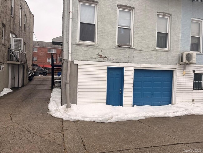 Building Photo - 24-32 23rd St