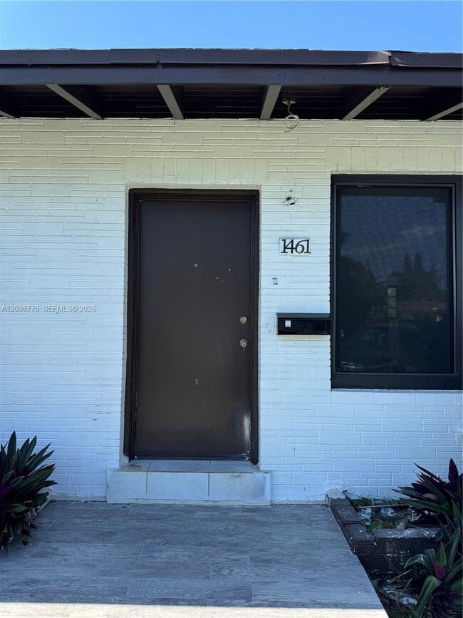Building Photo - 1461 NE 118th St